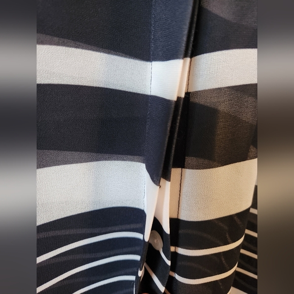 Michael Kors Sheer Size Medium - Picture 4 of 8